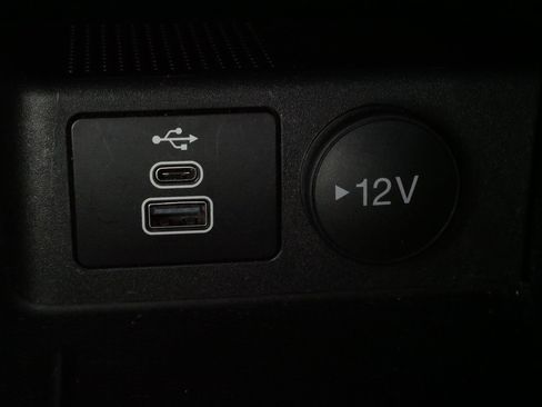 Used 2025 Ford Escape ST-Line AWD/4WD image 30