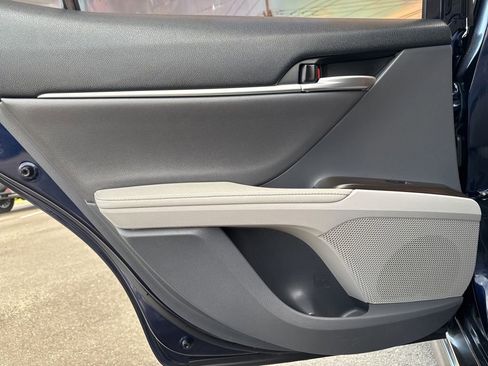 Used 2021 Toyota Camry XSE image 18