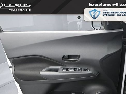 Used 2024 Nissan Kicks S FWD image 17