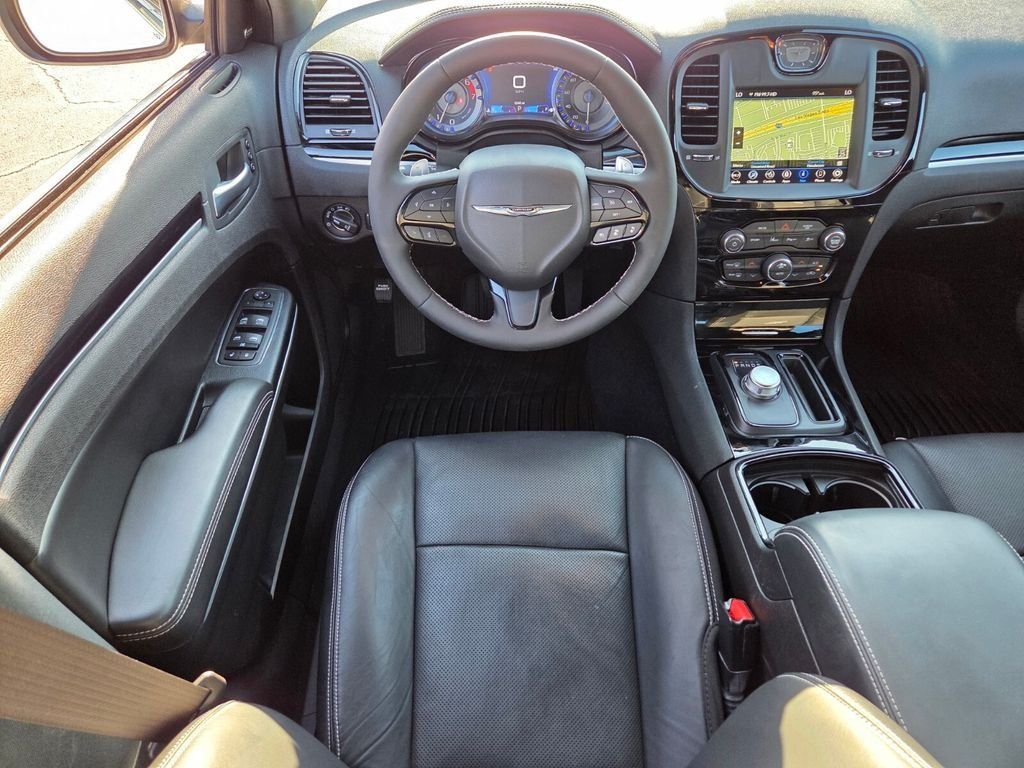 Used 2023 Chrysler 300 S w/ Comfort Group RWD image 17