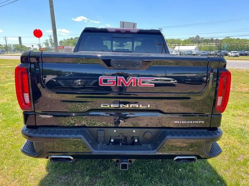 Used 2020 GMC Sierra 1500 Denali w/ Denali Ultimate Package AWD/4WD image 4