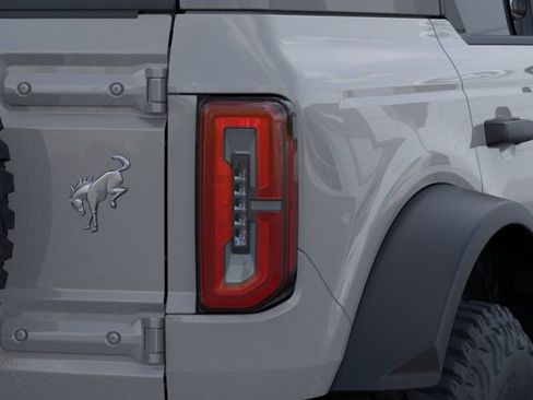 New 2026 Ford Bronco Badlands AWD/4WD image 23