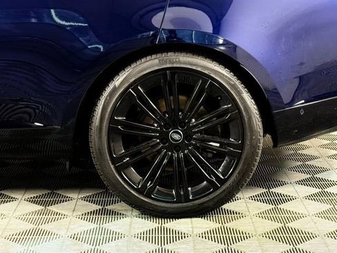 Certified 2023 Land Rover Range Rover Long Wheelbase SE image 16