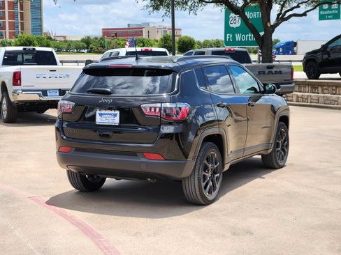 New 2026 Jeep Compass Latitude AWD/4WD image 4