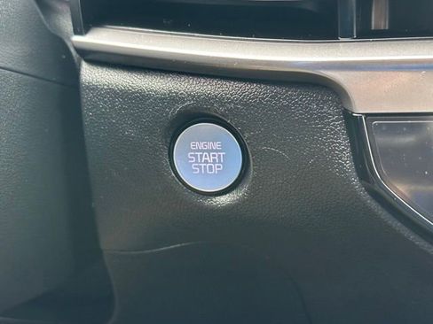 Used 2025 Kia Sorento S image 37