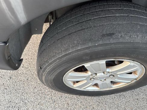 Used 2008 Ford Explorer Sport Trac XLT image 30