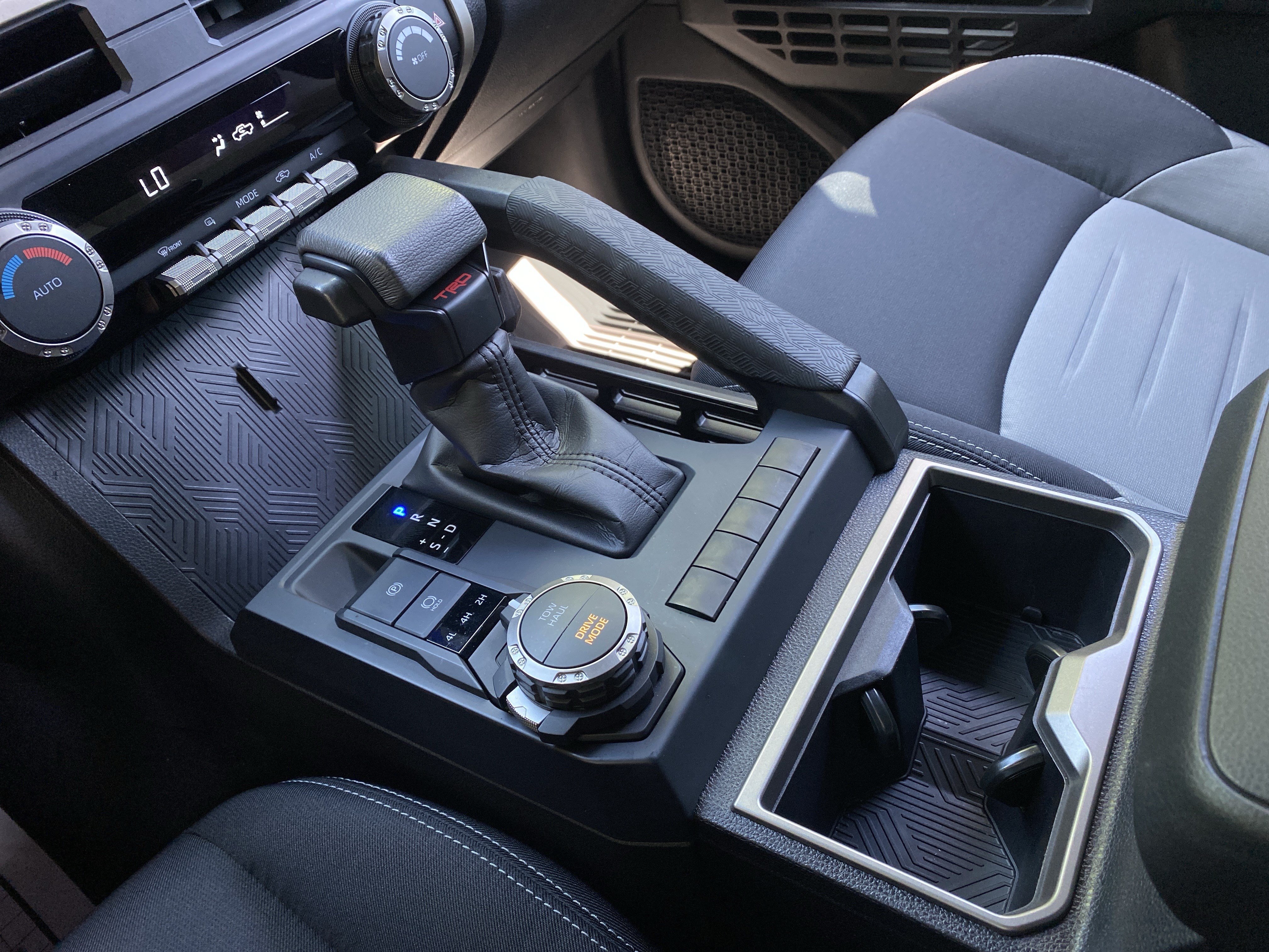 Used 2025 Toyota Tacoma TRD Sport AWD/4WD image 29