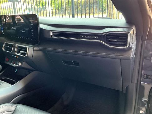 Used 2024 Ford Mustang GT Premium image 18