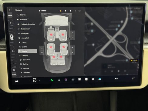 Used 2022 Tesla Model X Plaid image 30