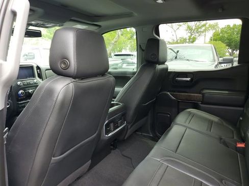 Used 2022 GMC Sierra 1500 Denali w/ Denali Premium Package AWD/4WD image 10