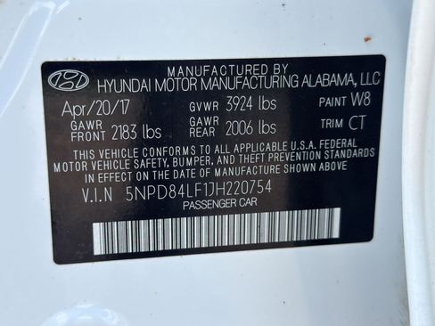 Used 2018 Hyundai Elantra SEL FWD image 19