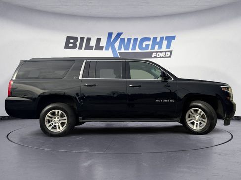 Used 2019 Chevrolet Suburban LT image 6