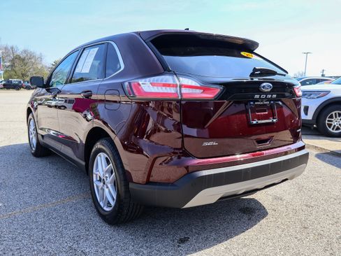 Used 2024 Ford Edge SEL w/ Convenience Package AWD/4WD image 3