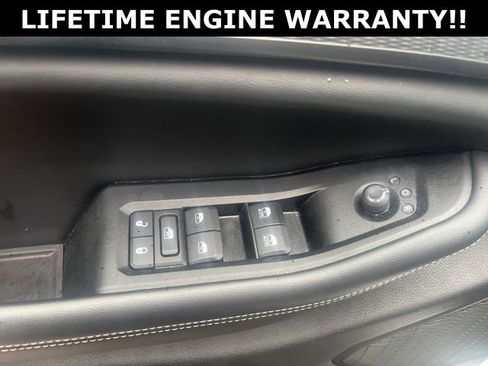 Used 2024 Jeep Grand Cherokee L Laredo image 17