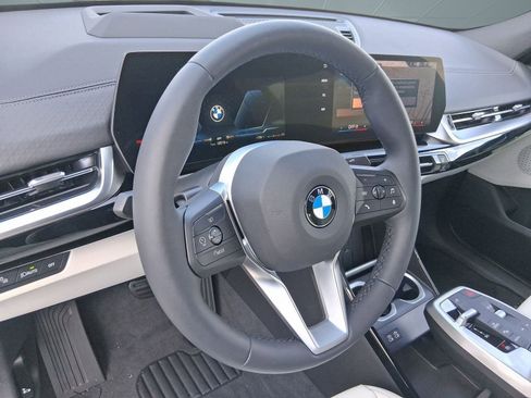 Used 2026 BMW X2 xDrive28i w/ Technology Package image 4