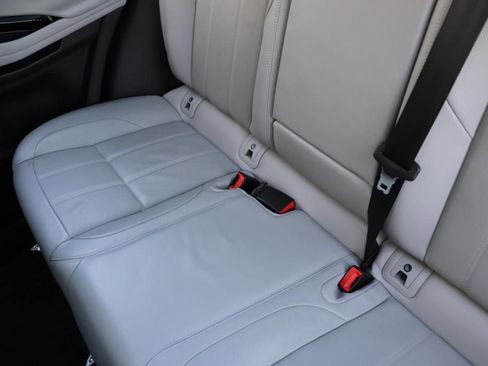 Used 2021 Land Rover Range Rover Evoque S image 66