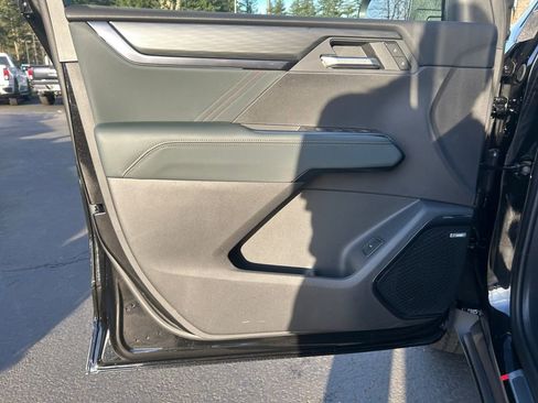 New 2026 GMC Acadia AT4 image 22