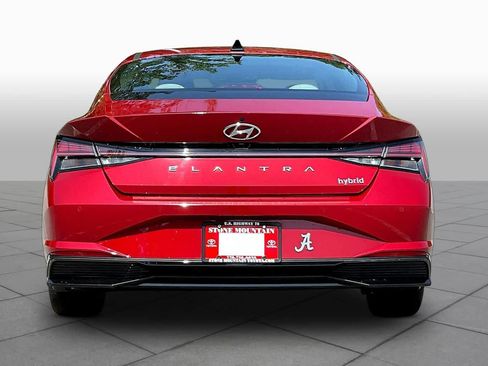 Used 2022 Hyundai Elantra Limited FWD image 5
