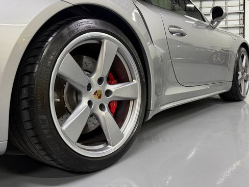 Used 2017 Porsche 911 4 Coupe AWD/4WD image 10
