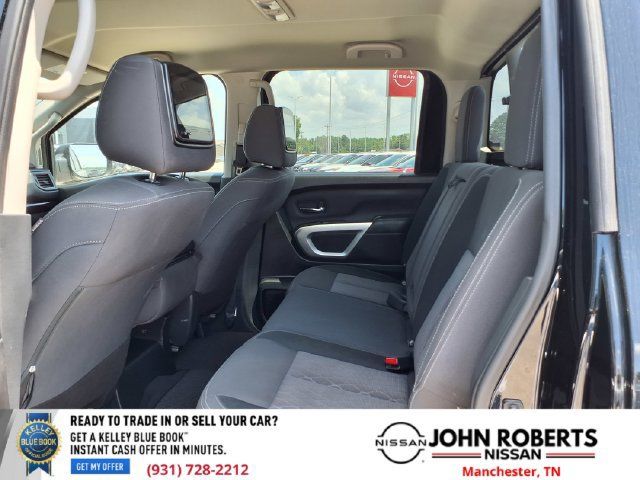 Used 2024 Nissan Titan SV RWD image 9