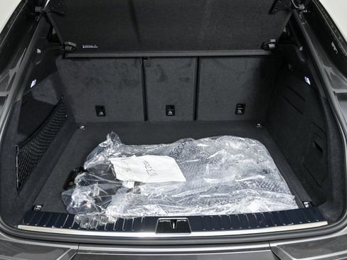 Certified 2025 Porsche Cayenne Coupe image 31