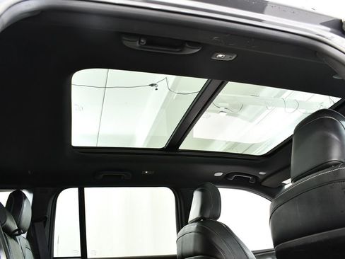 Used 2022 Jeep Grand Cherokee Overland image 18