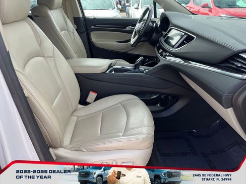 Used 2019 Buick Enclave Premium w/ Experience Buick Package image 20