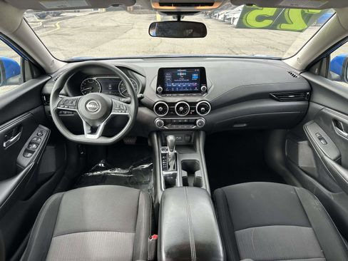 Used 2025 Nissan Sentra SV image 11