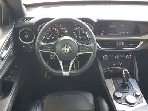Used 2018 Alfa Romeo Stelvio Ti Sport AWD/4WD image 21