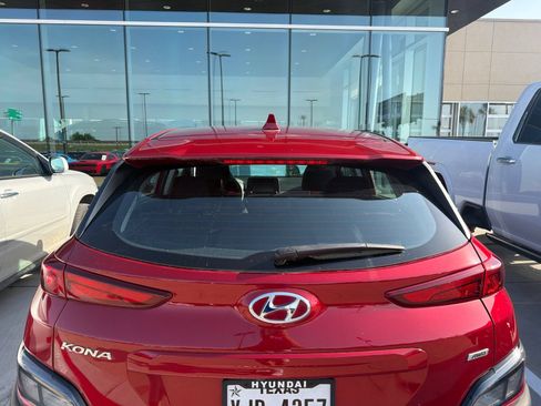 Used 2023 Hyundai Kona SE w/ Cargo Package AWD/4WD image 5
