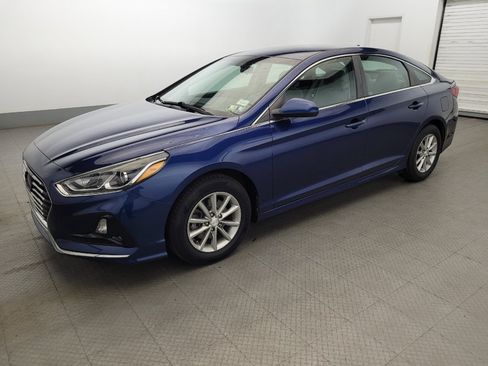 Used 2019 Hyundai Sonata SE FWD image 2