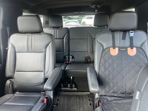 Used 2021 Chevrolet Suburban RST w/ Luxury Package AWD/4WD image 19