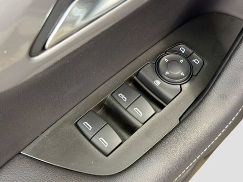 Used 2024 Chevrolet Blazer LT w/ Convenience Package FWD image 18