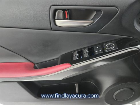 Used 2022 Lexus IS 300 image 17