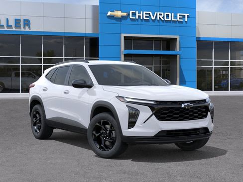New 2026 Chevrolet Trax LT w/ Driver Confidence Package FWD image 43