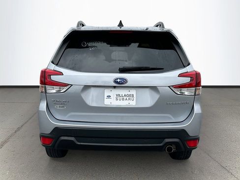 Used 2024 Subaru Forester Limited AWD/4WD image 6
