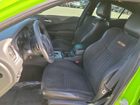 Used 2017 Dodge Charger R/T image 8