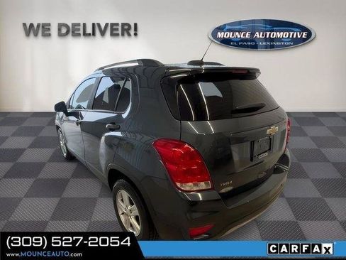 Used 2021 Chevrolet Trax LT w/ LT Convenience Package FWD image 14