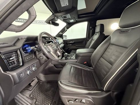 Used 2023 GMC Sierra 1500 AT4X image 13