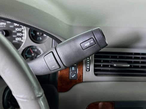 Used 2013 Chevrolet Tahoe LT w/ Luxury Package image 22