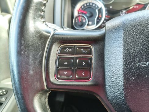 Used 2017 RAM 1500 Classic SLT w/ SLT Plus D←cor Group AWD/4WD image 21