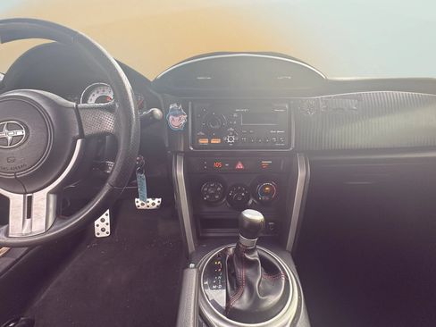 Used 2013 Scion FR-S RWD image 16