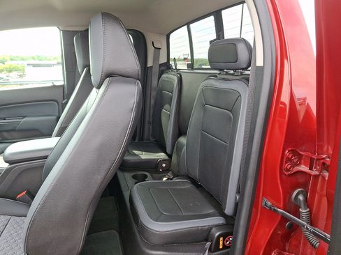 Used 2016 Chevrolet Colorado Z71 AWD/4WD image 10