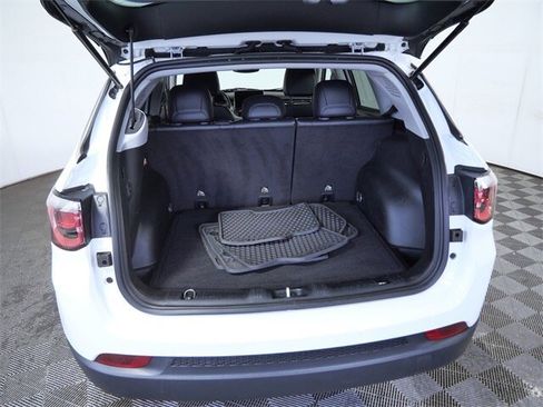 Used 2022 Jeep Compass Latitude w/ Convenience Group image 10