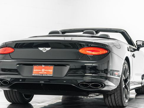 Used 2023 Bentley Continental GT V8 image 9