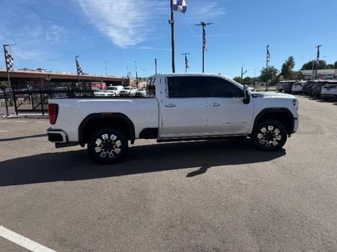 Used 2025 GMC Sierra 2500 Denali w/ Denali Reserve Package AWD/4WD image 18