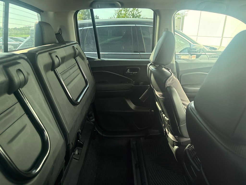 Used 2023 Honda Ridgeline RTL-E image 11