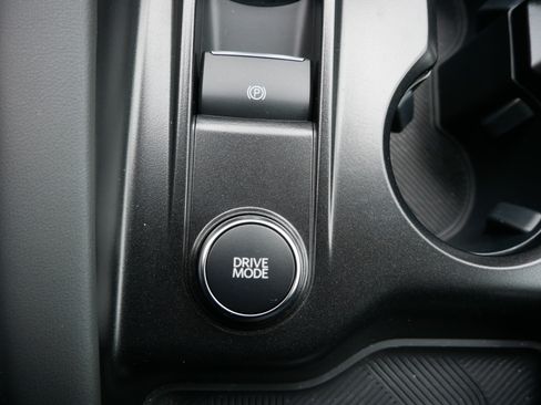 Used 2026 Ford Explorer Active AWD/4WD image 30
