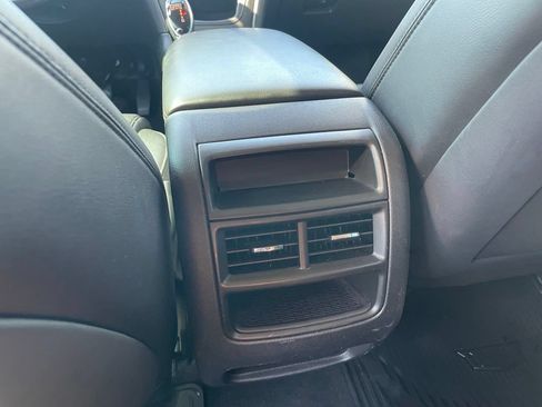 Used 2018 Cadillac XT5 Luxury AWD/4WD image 25
