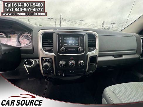 Used 2020 RAM 1500 Classic SLT AWD/4WD image 14